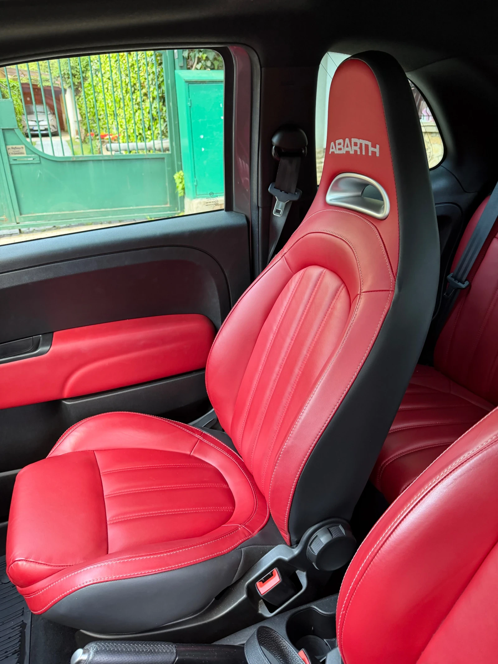 Abarth 595 Turismo Автоматик чисто нов, снимка 10 - Автомобили и джипове - 54584761