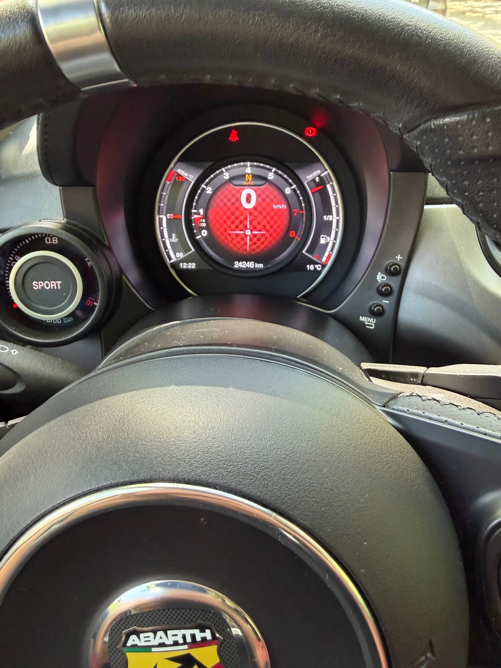Abarth 595 Turismo Автоматик чисто нов, снимка 9 - Автомобили и джипове - 54584761