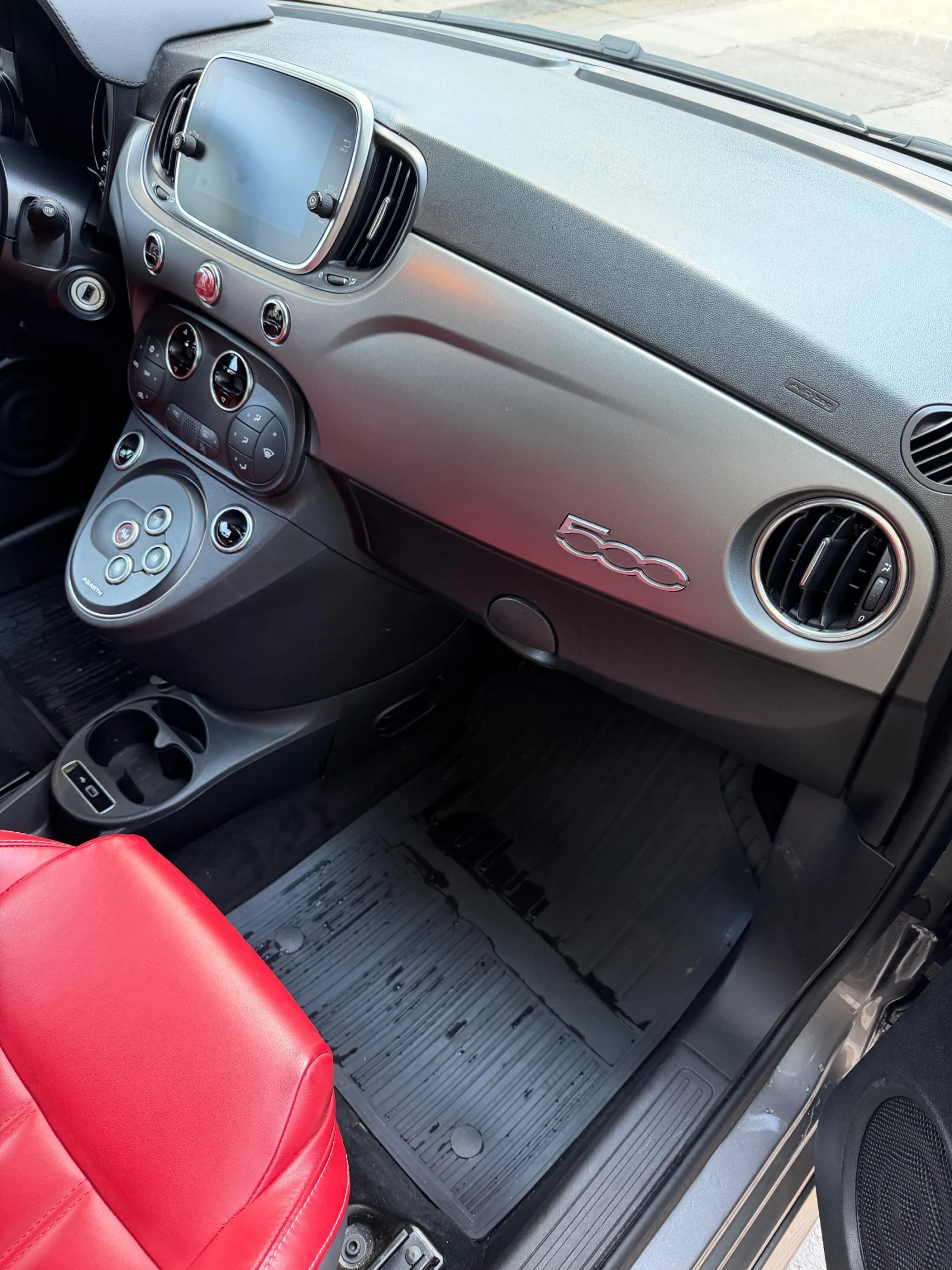 Abarth 595 Turismo Автоматик чисто нов, снимка 14 - Автомобили и джипове - 54584761