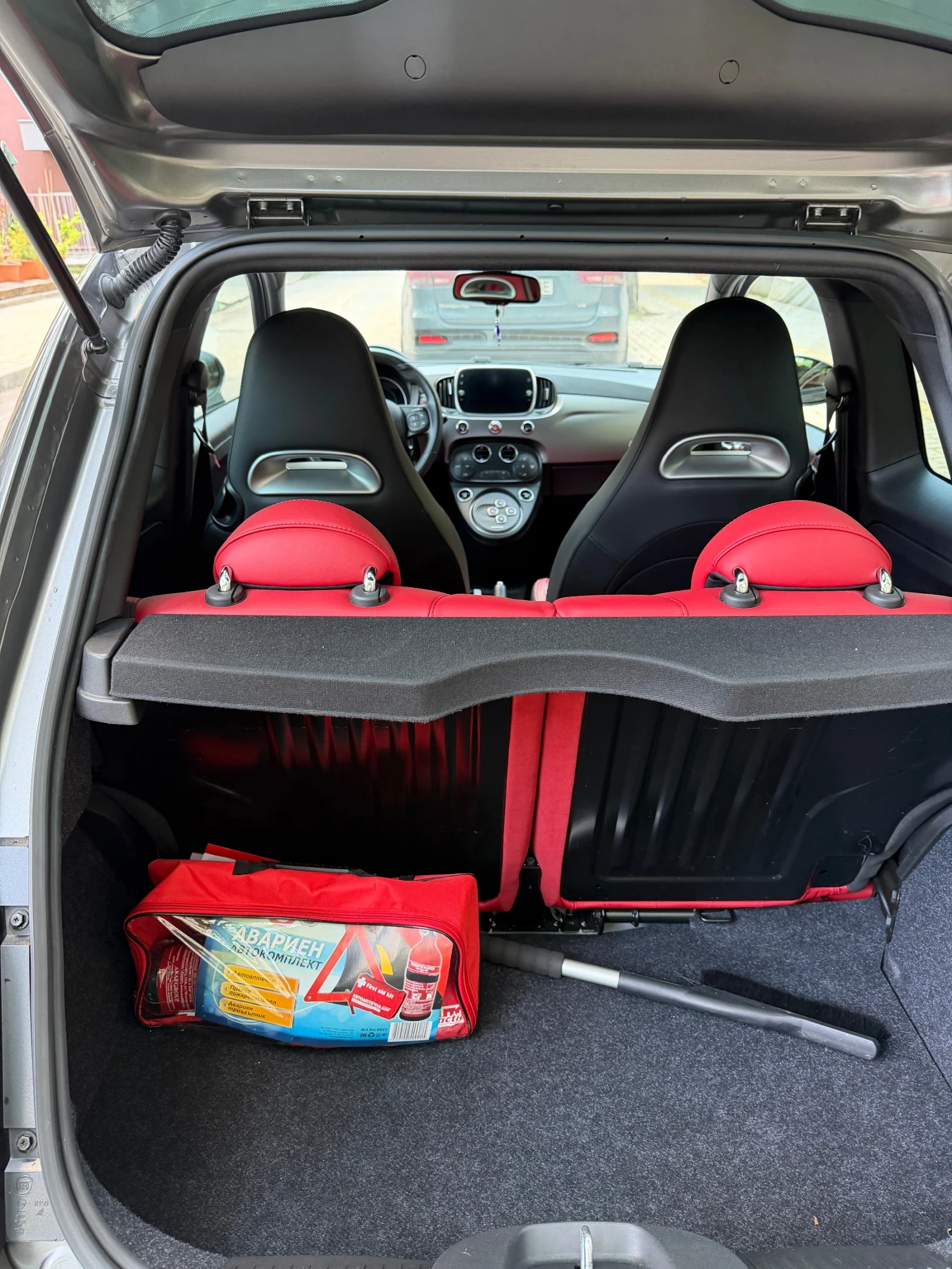 Abarth 595 Turismo Автоматик чисто нов, снимка 13 - Автомобили и джипове - 54584761