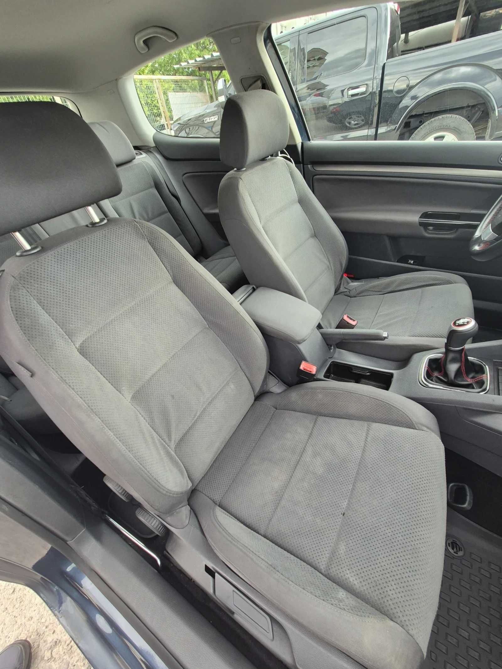 VW Golf 5скорости 🔝, снимка 10 - Автомобили и джипове - 54633102