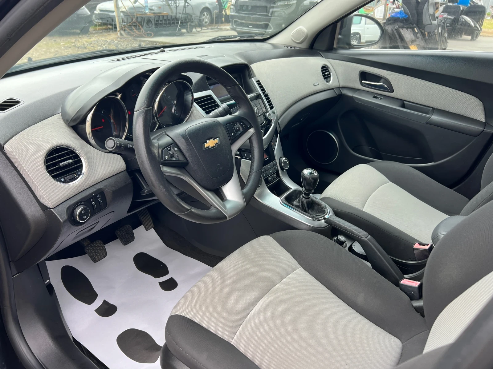 Chevrolet Cruze LT 2.0TD-163к.с./ Парктроник/ Автопилот/ 115 000км, снимка 10 - Автомобили и джипове - 54659416
