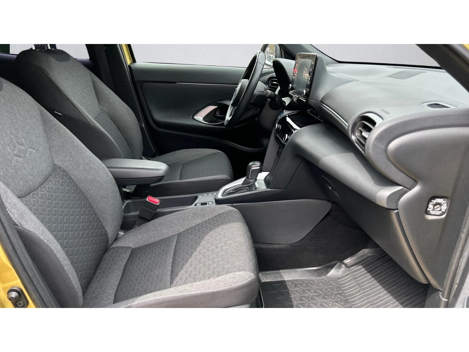 Toyota Yaris Cross Месечна вноска от 397  , снимка 15 - Автомобили и джипове - 54884960