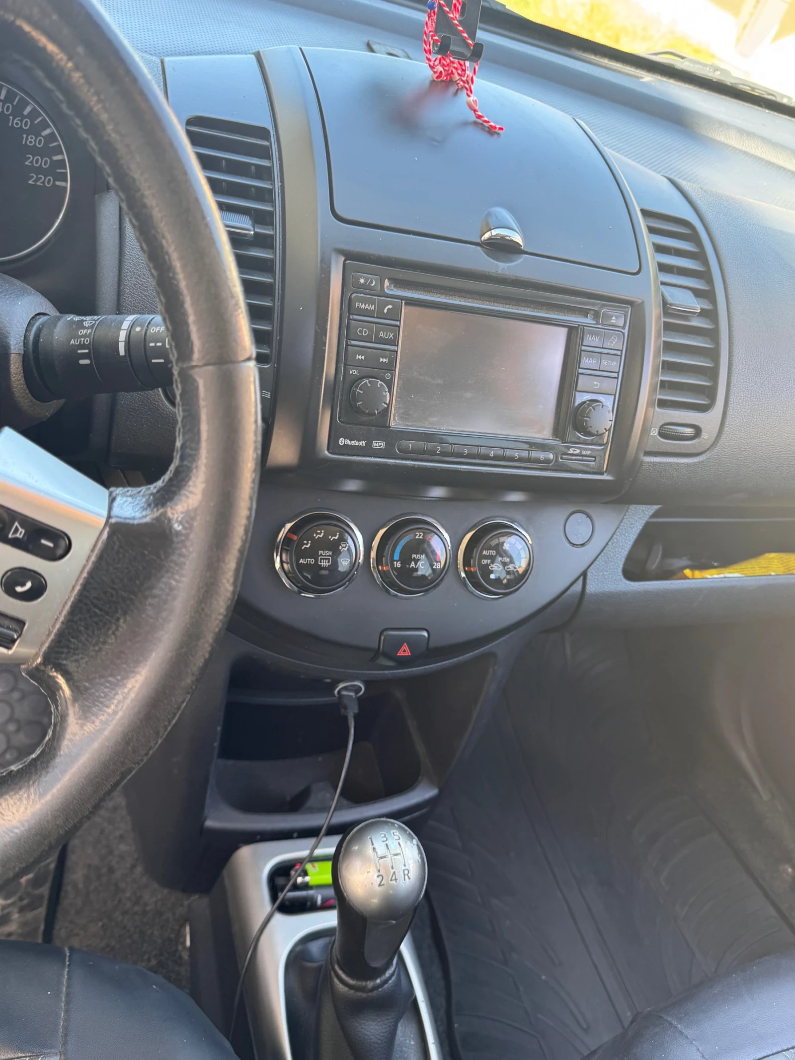 Nissan Note, снимка 9 - Автомобили и джипове - 55124645