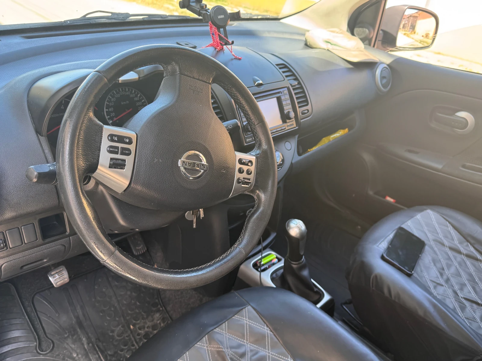 Nissan Note, снимка 6 - Автомобили и джипове - 55124645