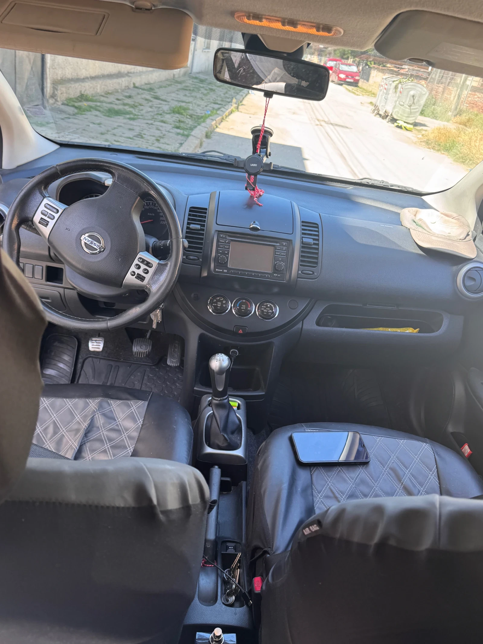 Nissan Note, снимка 7 - Автомобили и джипове - 55124645