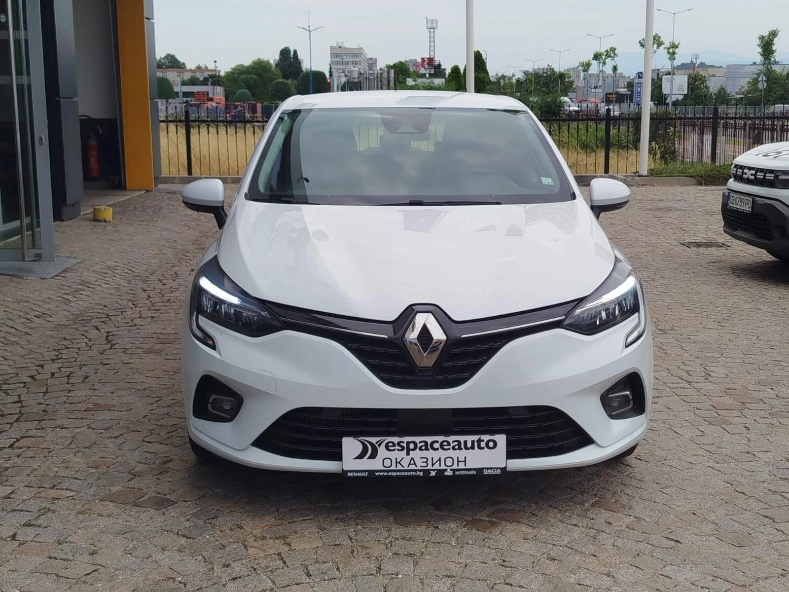 Renault Clio 1.0 TCe/ 100 к.с., снимка 2 - Автомобили и джипове - 55132804