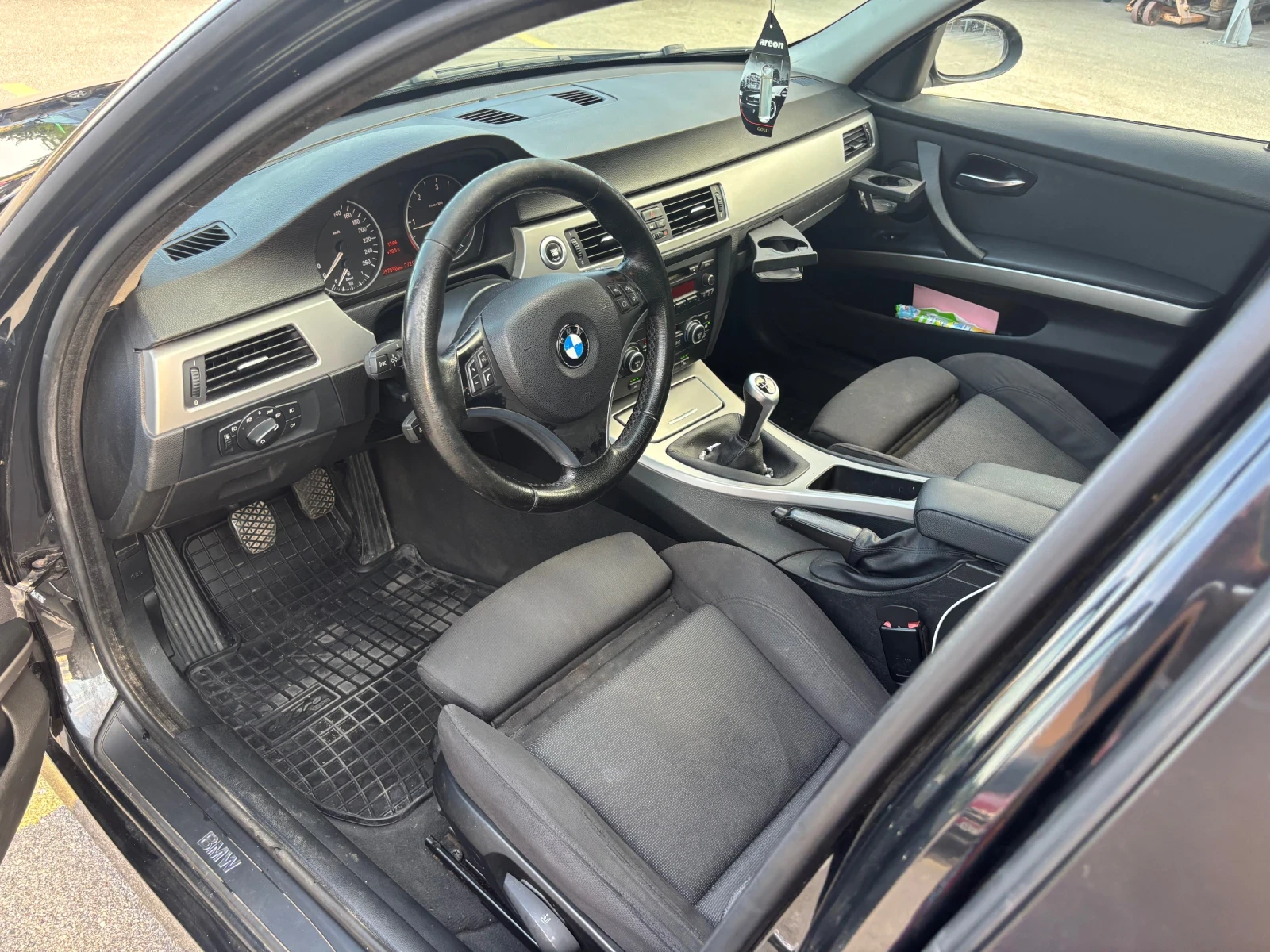 BMW 318, снимка 11 - Автомобили и джипове - 55150877