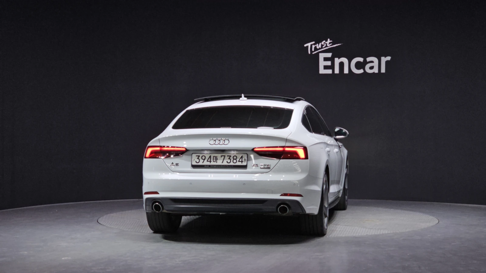 Audi A5 45 TFSI quattro* ЕЛ. БАГАЖНИК* HUD* КРАЙНА ЦЕНА, снимка 4 - Автомобили и джипове - 55318882