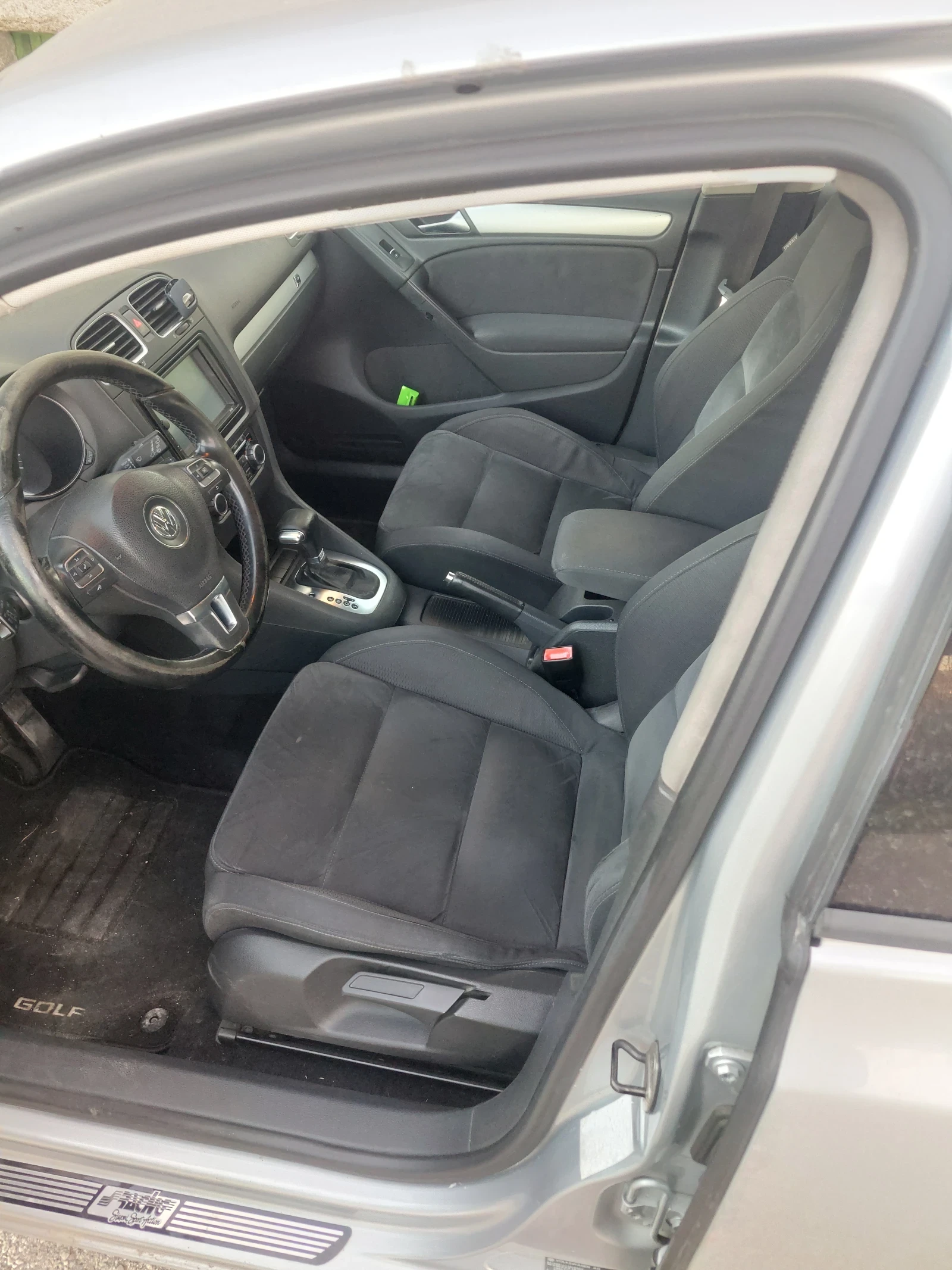 VW Golf, снимка 2 - Автомобили и джипове - 55323439