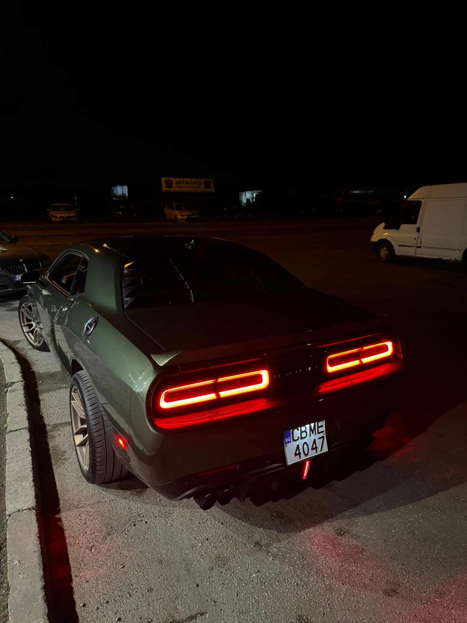 Dodge Challenger, снимка 4 - Автомобили и джипове - 55543063