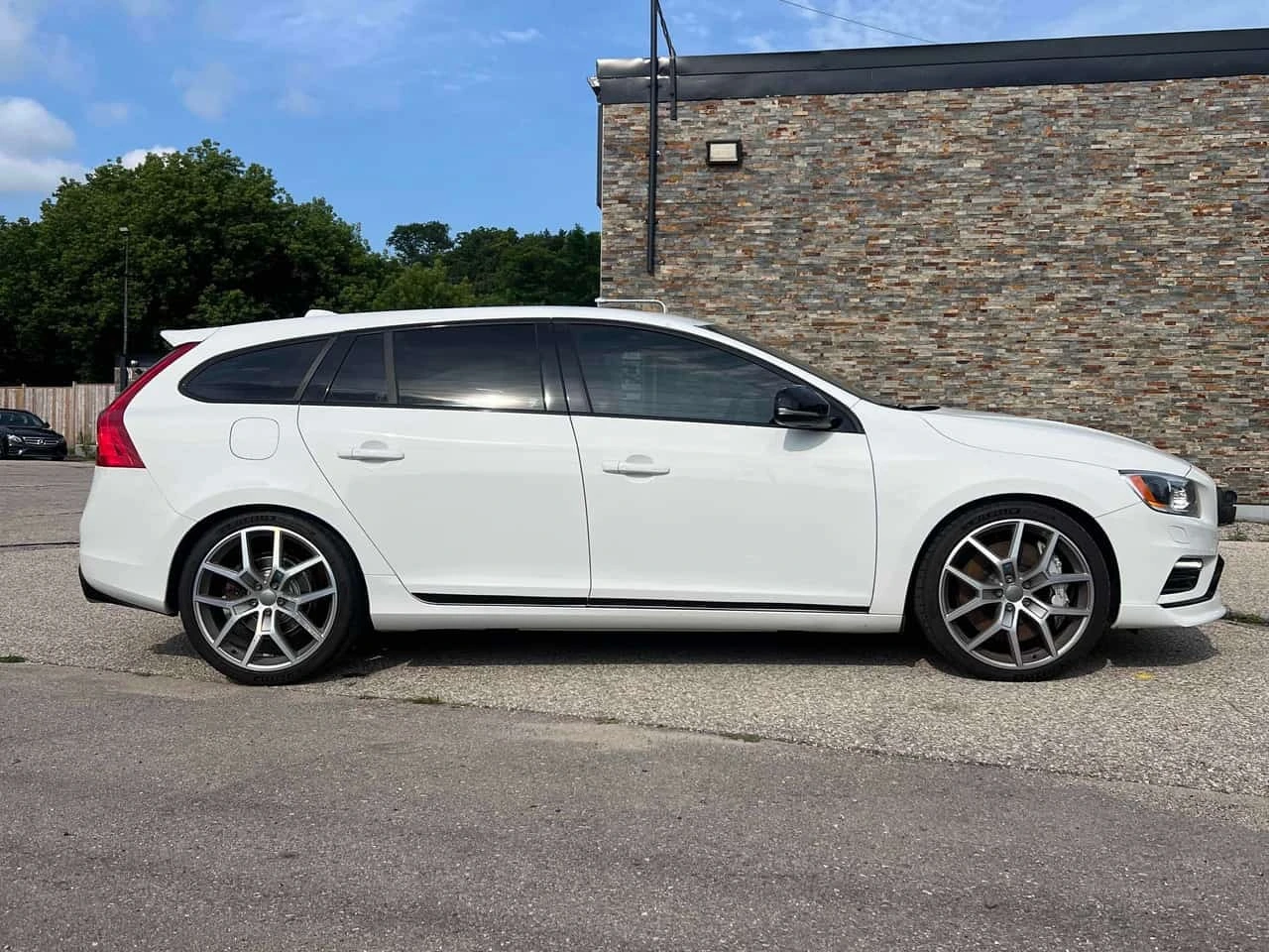 Volvo V60 * T6 Polestar * АВТОКРЕДИТ БЕЗ ПЪРВОНАЧАЛНА* , снимка 3 - Автомобили и джипове - 56176285