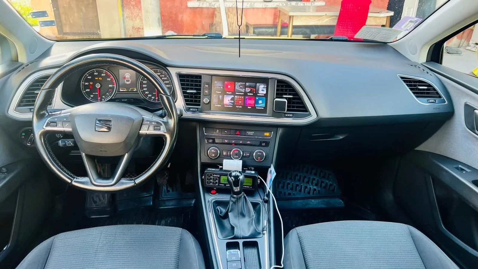 Seat Leon, снимка 5 - Автомобили и джипове - 56519756