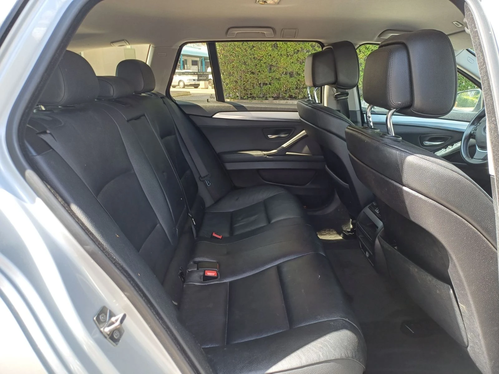 BMW 530 d Touring, снимка 16 - Автомобили и джипове - 56559855
