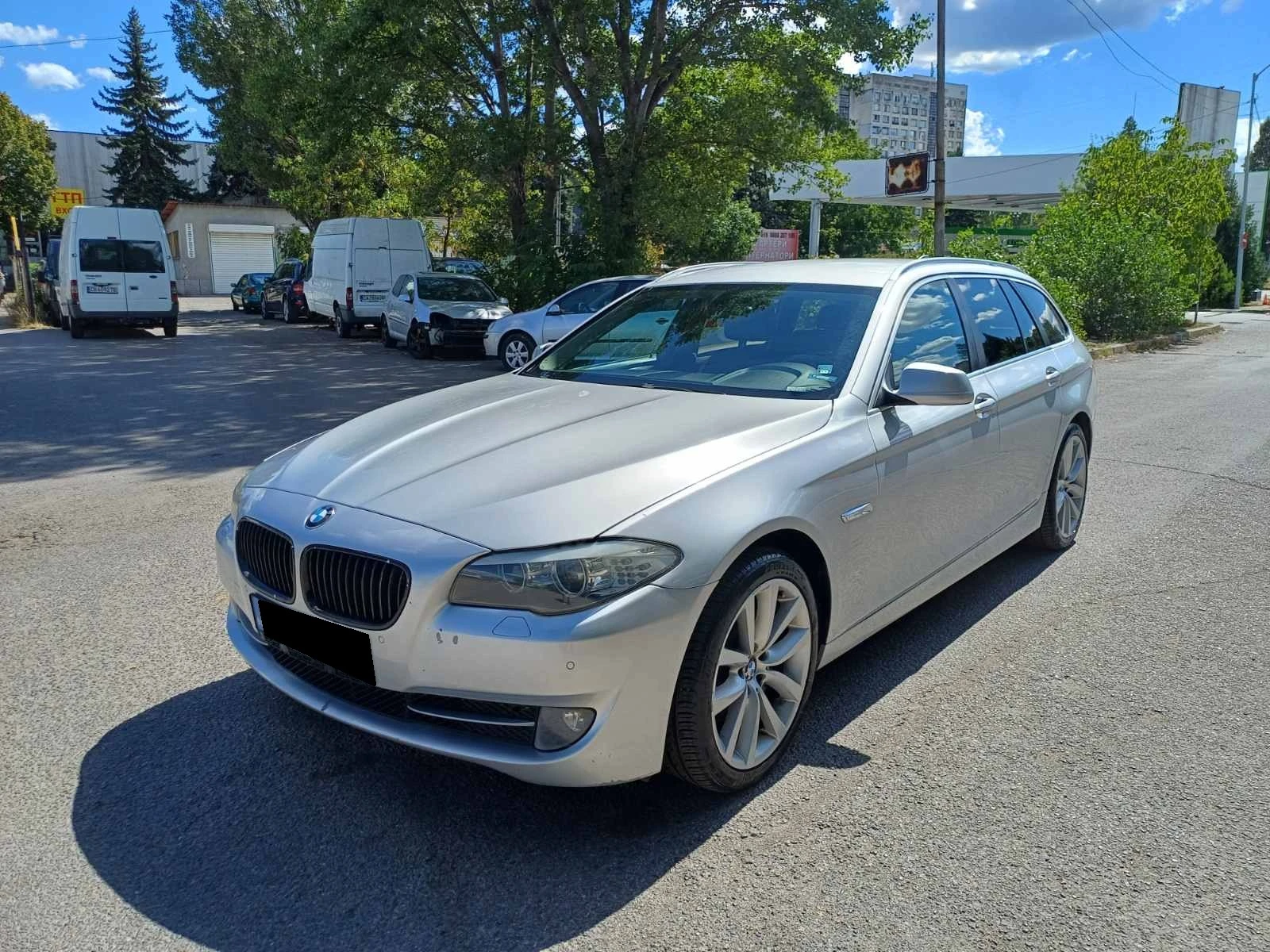 BMW 530 d Touring, снимка 2 - Автомобили и джипове - 56559855