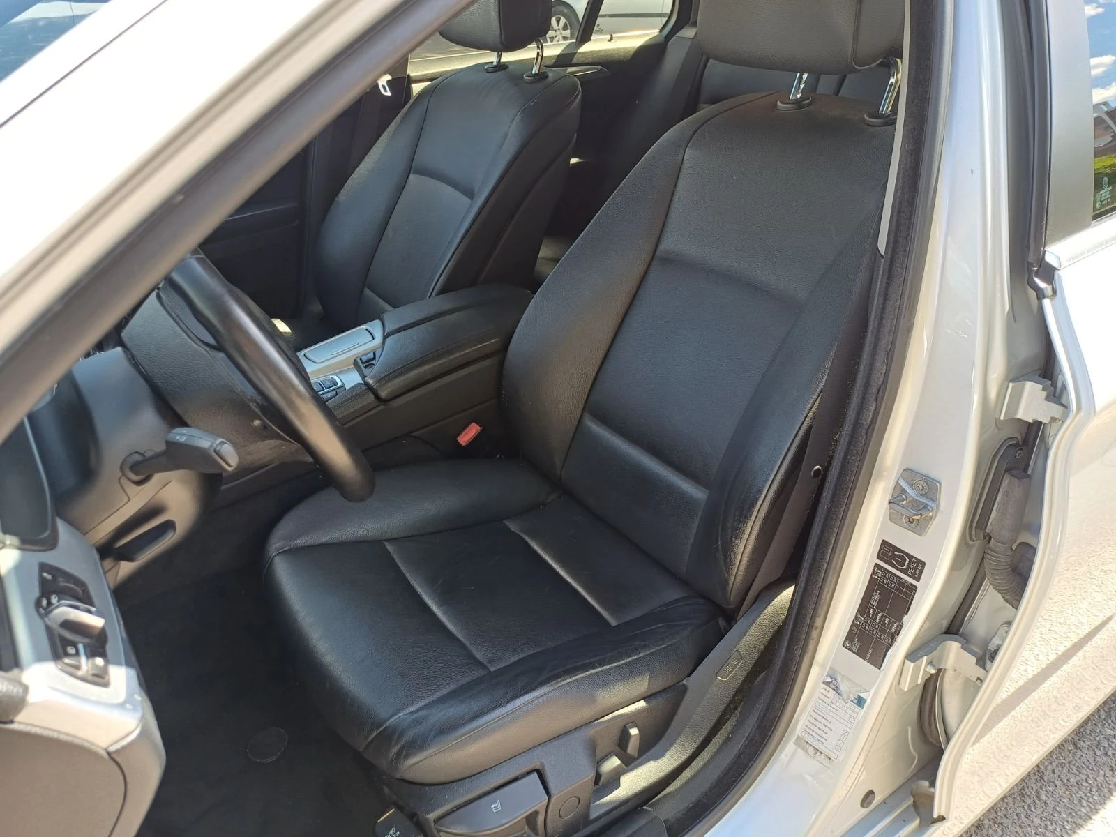 BMW 530 d Touring, снимка 10 - Автомобили и джипове - 56559855