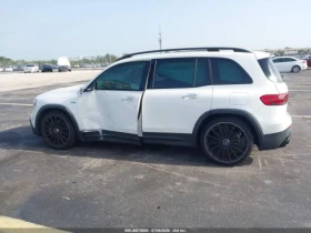 Mercedes-Benz GLB35AMG 4MATIC* КОЖА* ПОДГРЕВ* ПАНОРАМА* КАМЕРА* KEYLESS* , снимка 13
