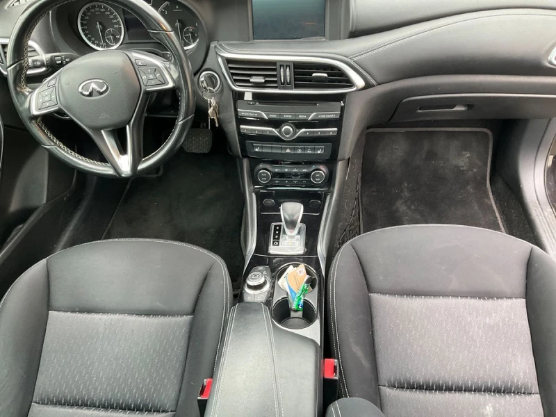 Infiniti Q30 2.2d Premium/360/Панорама/Очакван внос, снимка 7 - Автомобили и джипове - 49548394