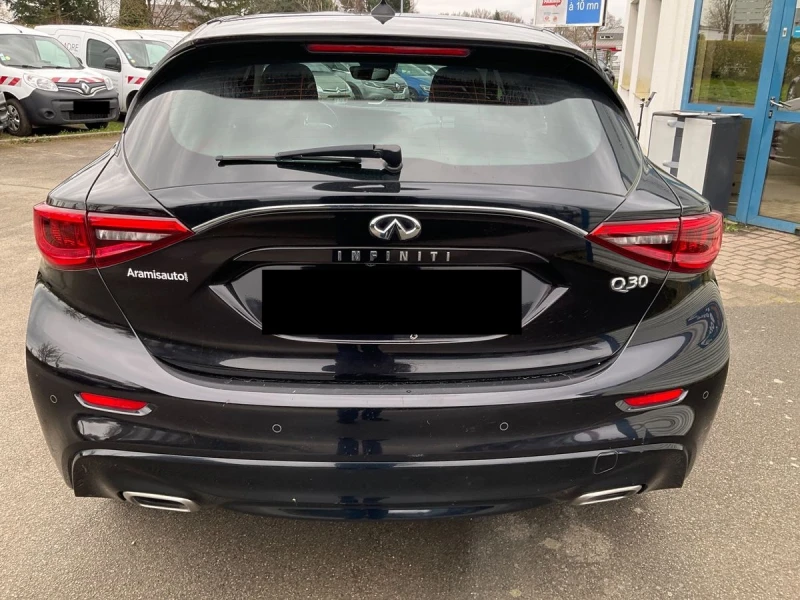 Infiniti Q30 2.2d Premium/360/Панорама/Очакван внос, снимка 3 - Автомобили и джипове - 49548394