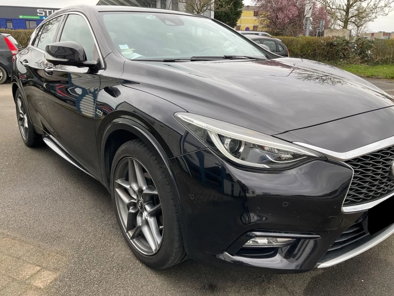 Infiniti Q30 2.2d Premium/360/Панорама/Очакван внос, снимка 4 - Автомобили и джипове - 49548394