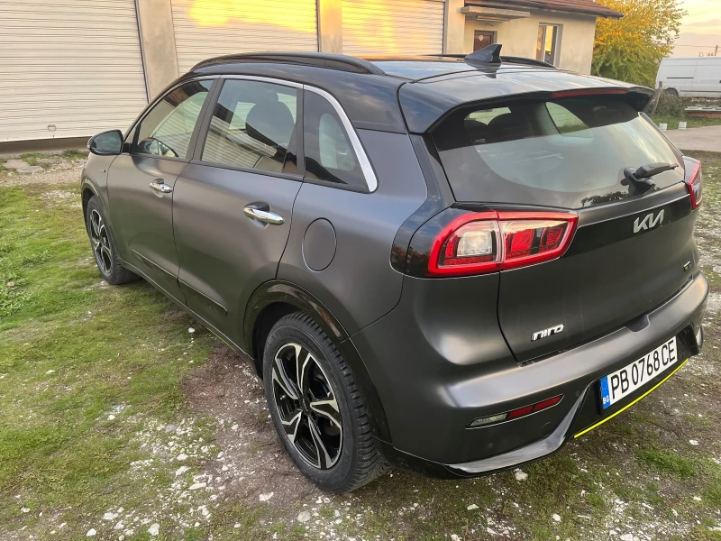 Kia Niro 87000 км., снимка 9 - Автомобили и джипове - 52283760