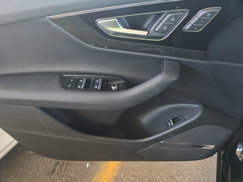 Audi Q7 * PREMIUM PLUS* PANO* MEMORY* PODGREV, снимка 9 - Автомобили и джипове - 52326862