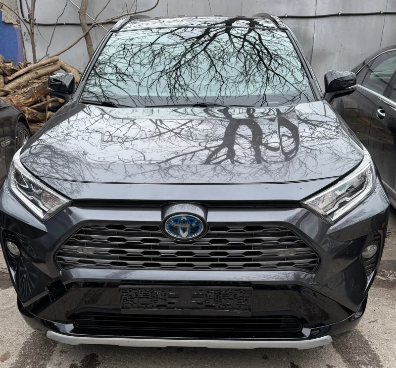 Toyota Rav4 2, 5Hybrid= Podgriavane= Obduhvane= 107000km= Full