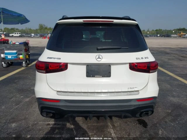 Mercedes-Benz GLB35AMG 4MATIC* КОЖА* ПОДГРЕВ* ПАНОРАМА* КАМЕРА* KEYLESS* , снимка 15 - Автомобили и джипове - 55679626