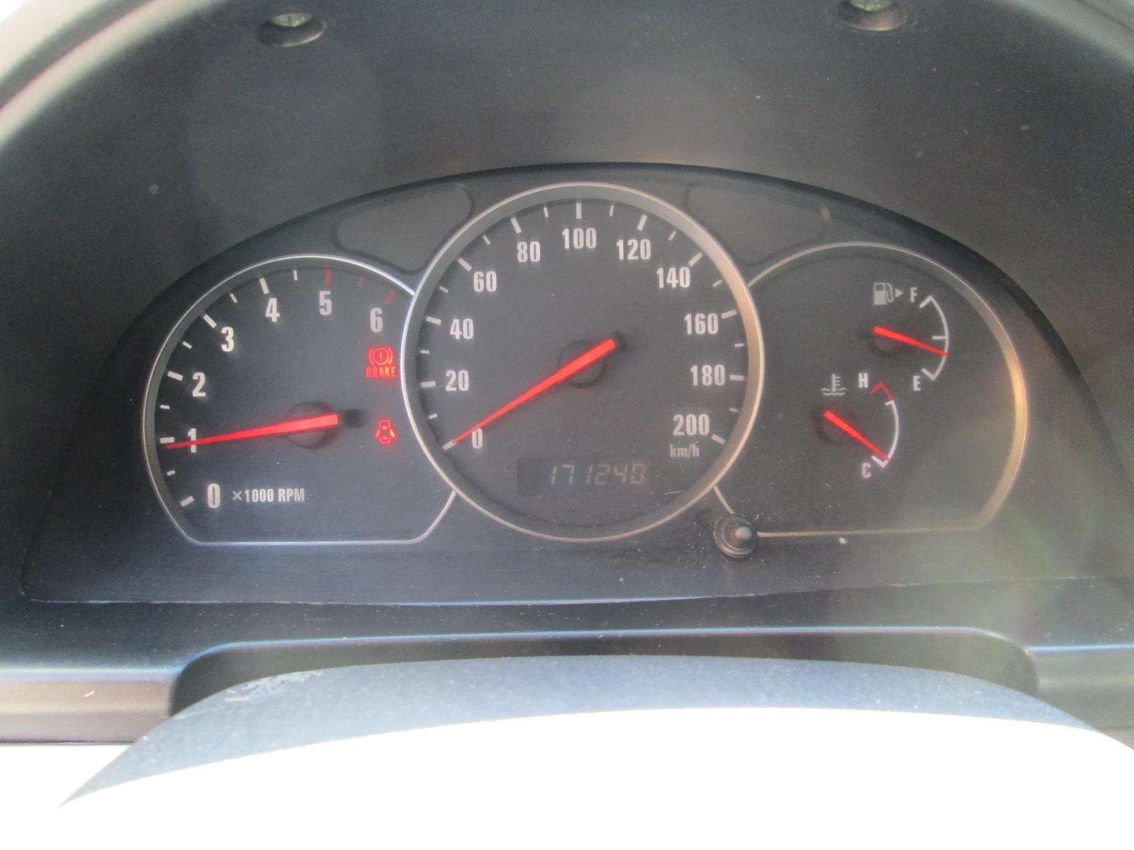 Suzuki Grand vitara 2000 кубика - изображение 10