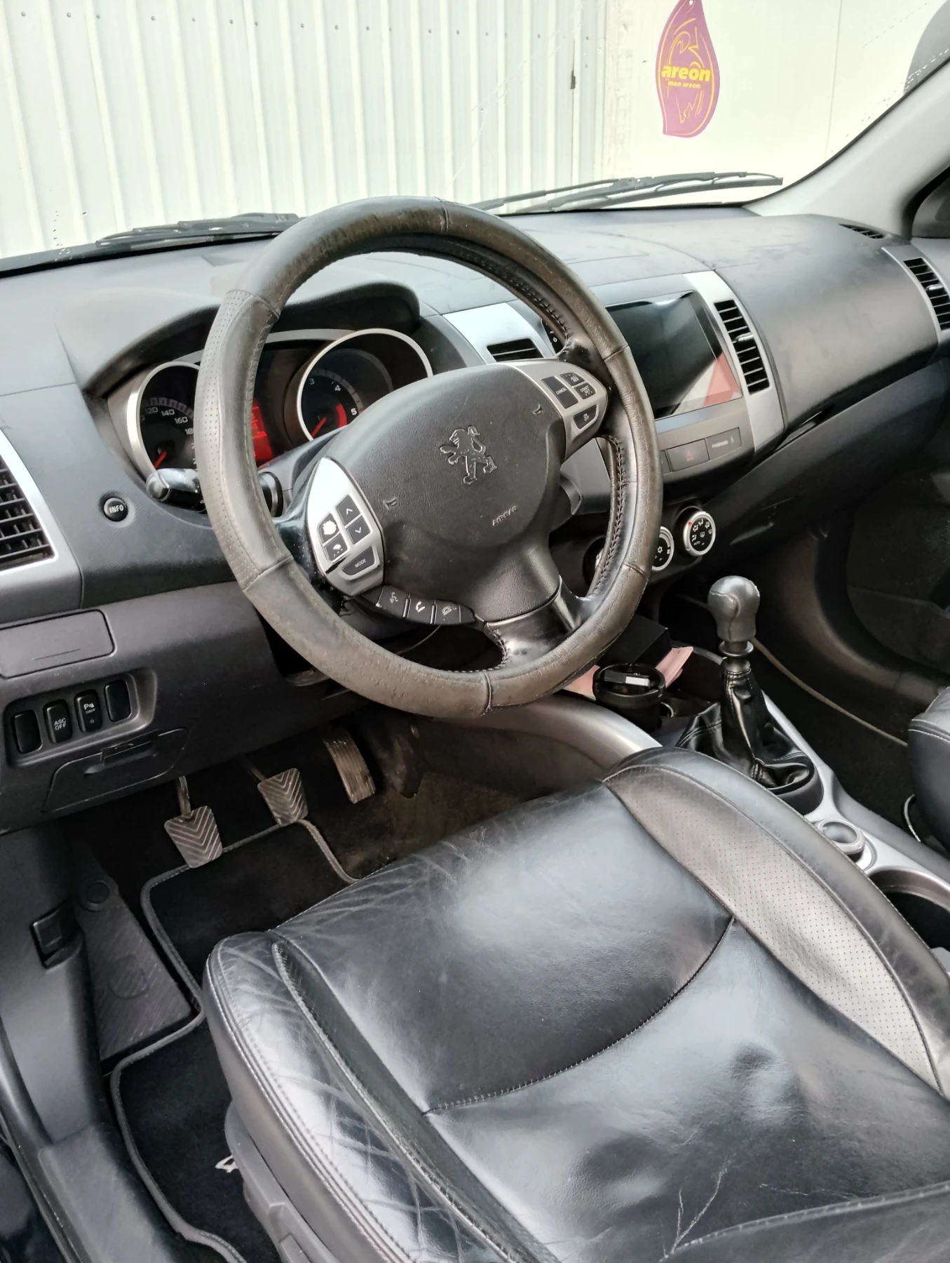 Peugeot 4007  - изображение 6