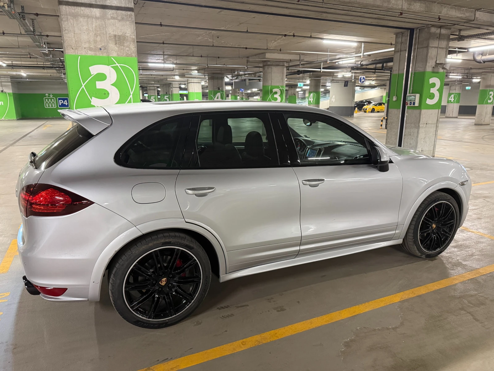 Porsche Cayenne GTS, снимка 3 - Автомобили и джипове - 54442604