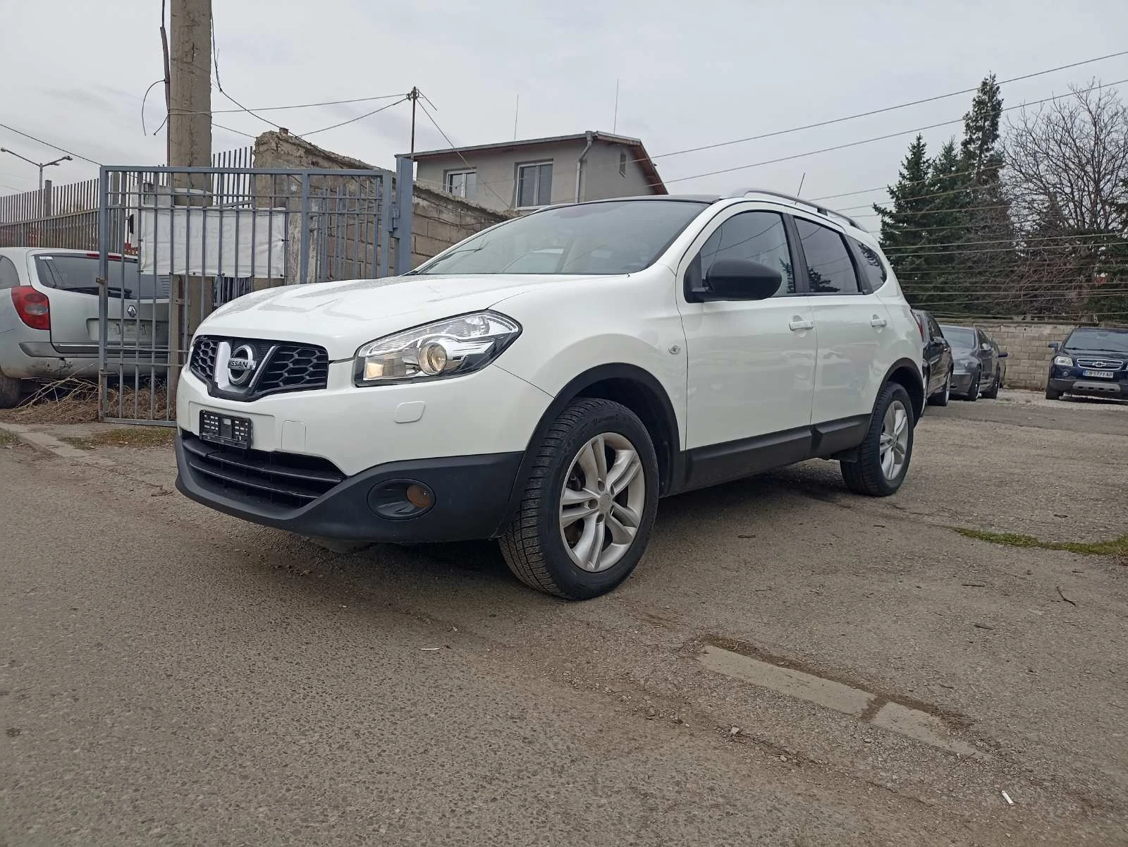 Nissan Qashqai 4x4 2.0+ 2, снимка 7 - Автомобили и джипове - 54724907