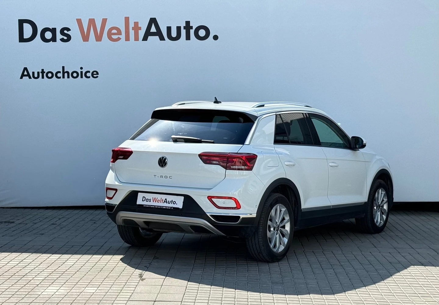 VW T-Roc, снимка 5 - Автомобили и джипове - 56422415