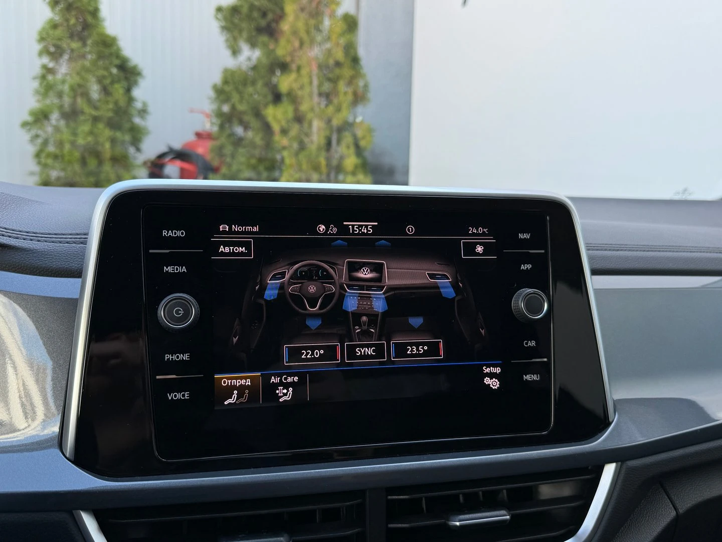 VW T-Roc, снимка 16 - Автомобили и джипове - 56422415