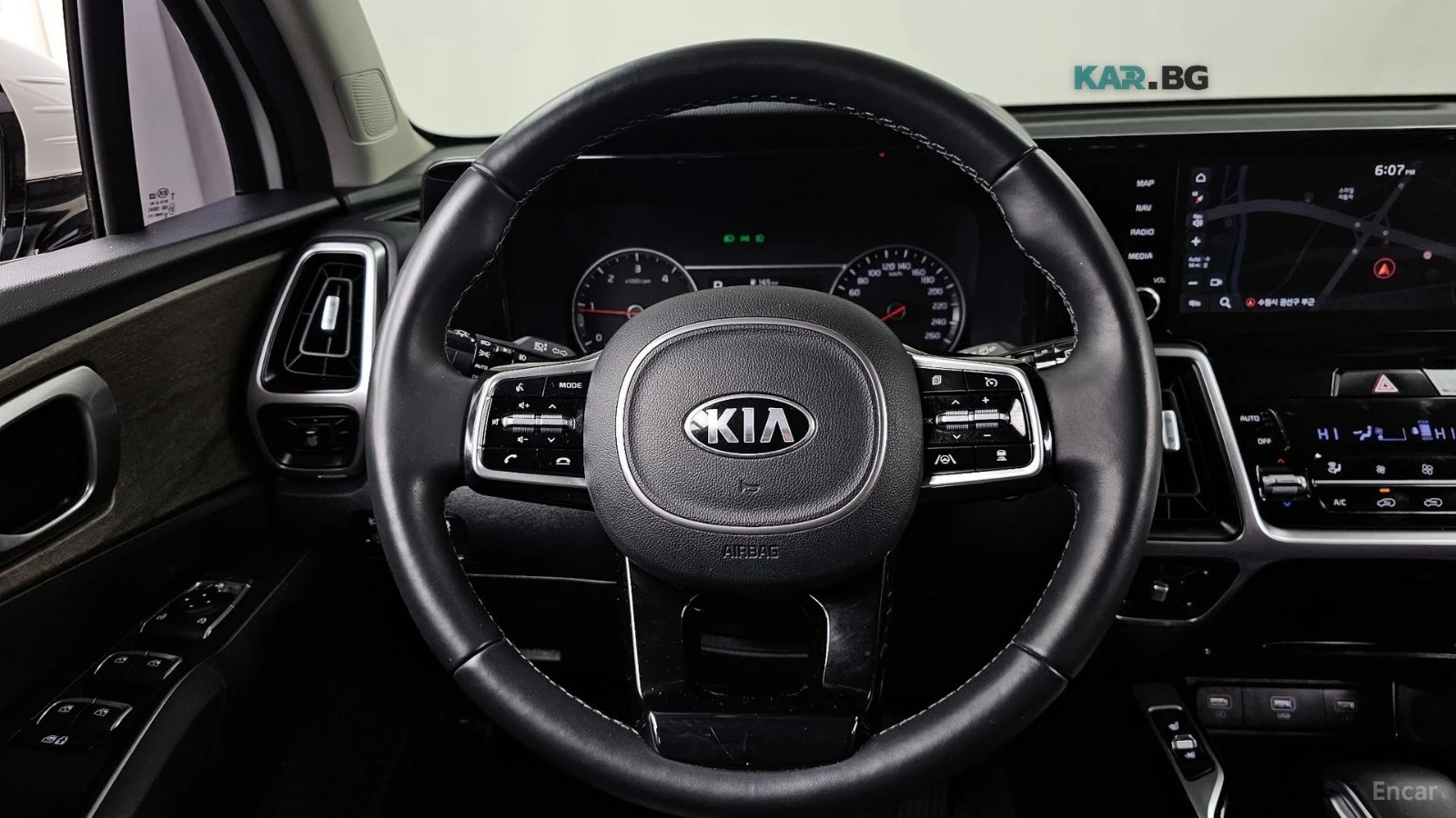 Kia Sorento 2.2D Prestige 4x4* DISTRONIC* ПОДГРЕВ* ОБДУХВАНЕ* , снимка 9 - Автомобили и джипове - 55820227