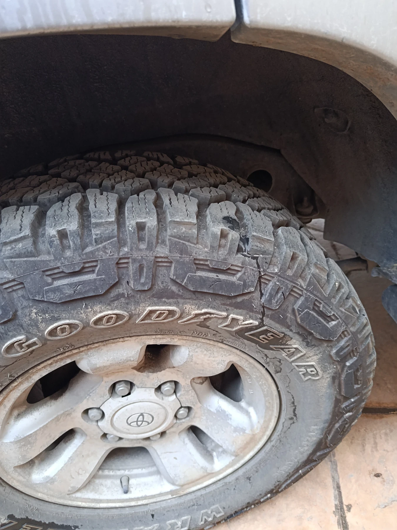 Toyota 4runner, снимка 3 - Автомобили и джипове - 56266314