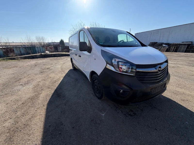 Opel Vivaro, снимка 5 - Бусове и автобуси - 53164382
