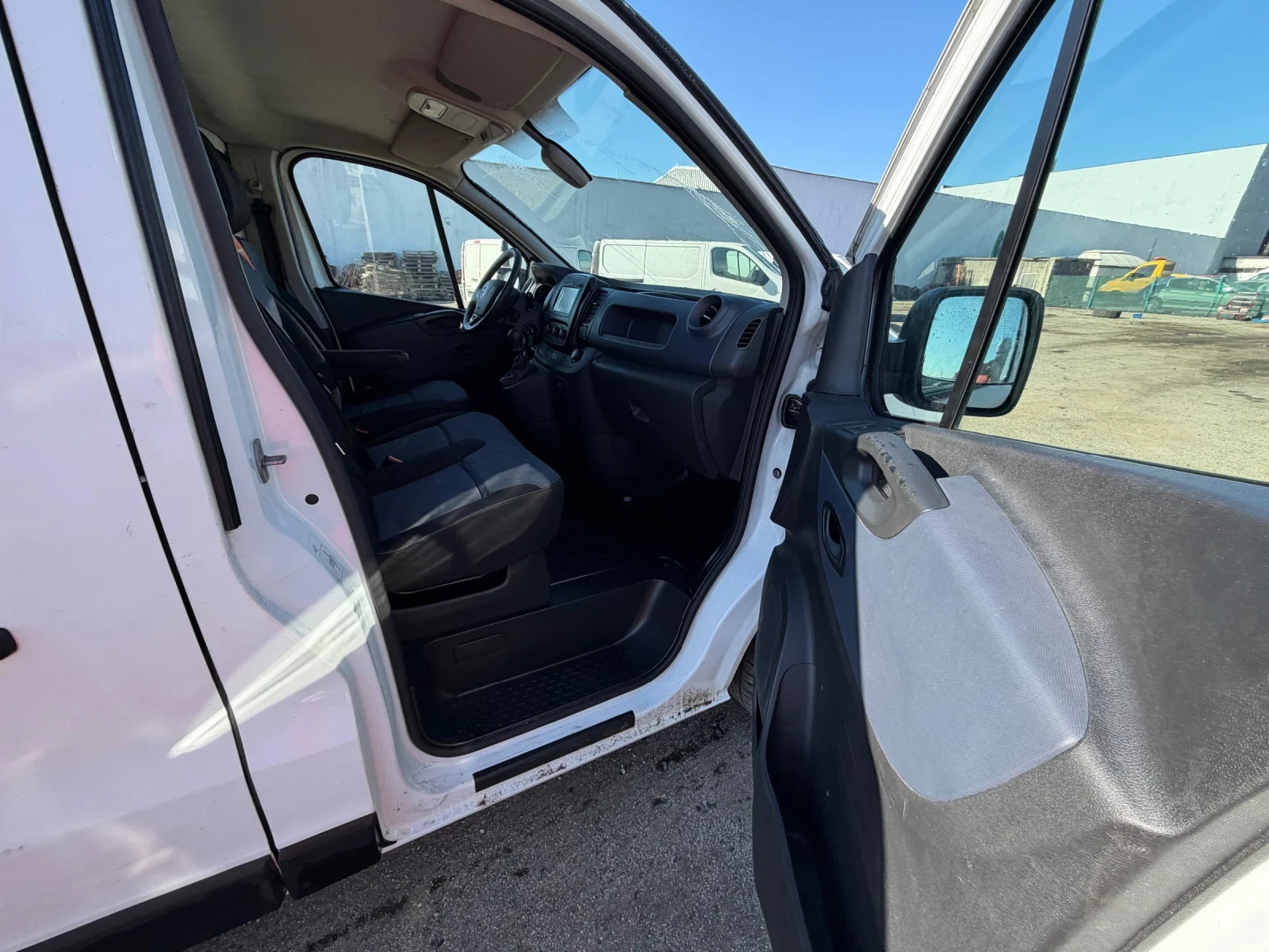 Opel Vivaro | Mobile.bg � ����������� 4