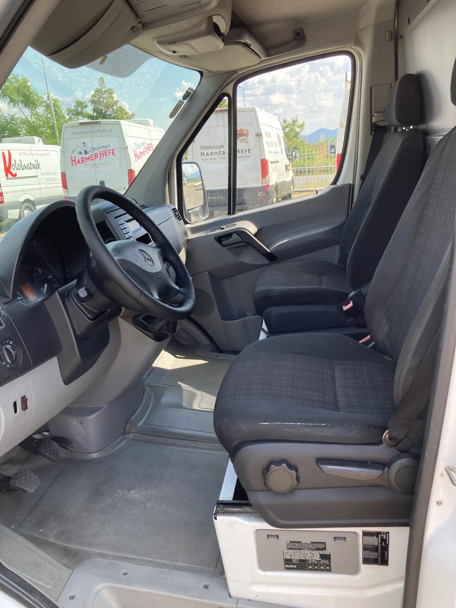 Mercedes-Benz Sprinter 313 Хладилен климатроник, снимка 10 - Бусове и автобуси - 55176113
