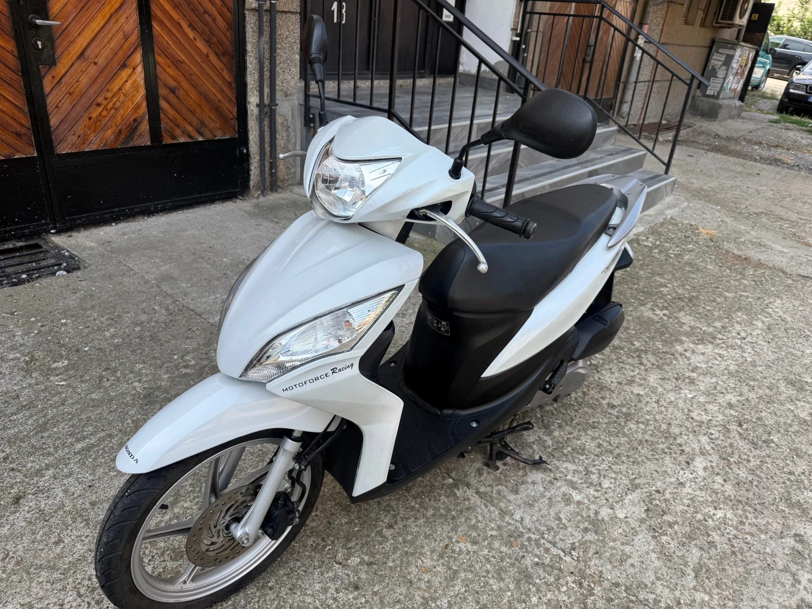 Honda Vision 110, снимка 2 - Мотоциклети и мототехника - 55602729
