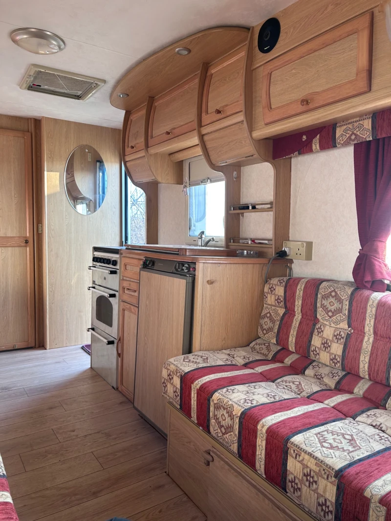 Каравана Coachmen Pastiche, снимка 10 - Каравани и кемпери - 48735267