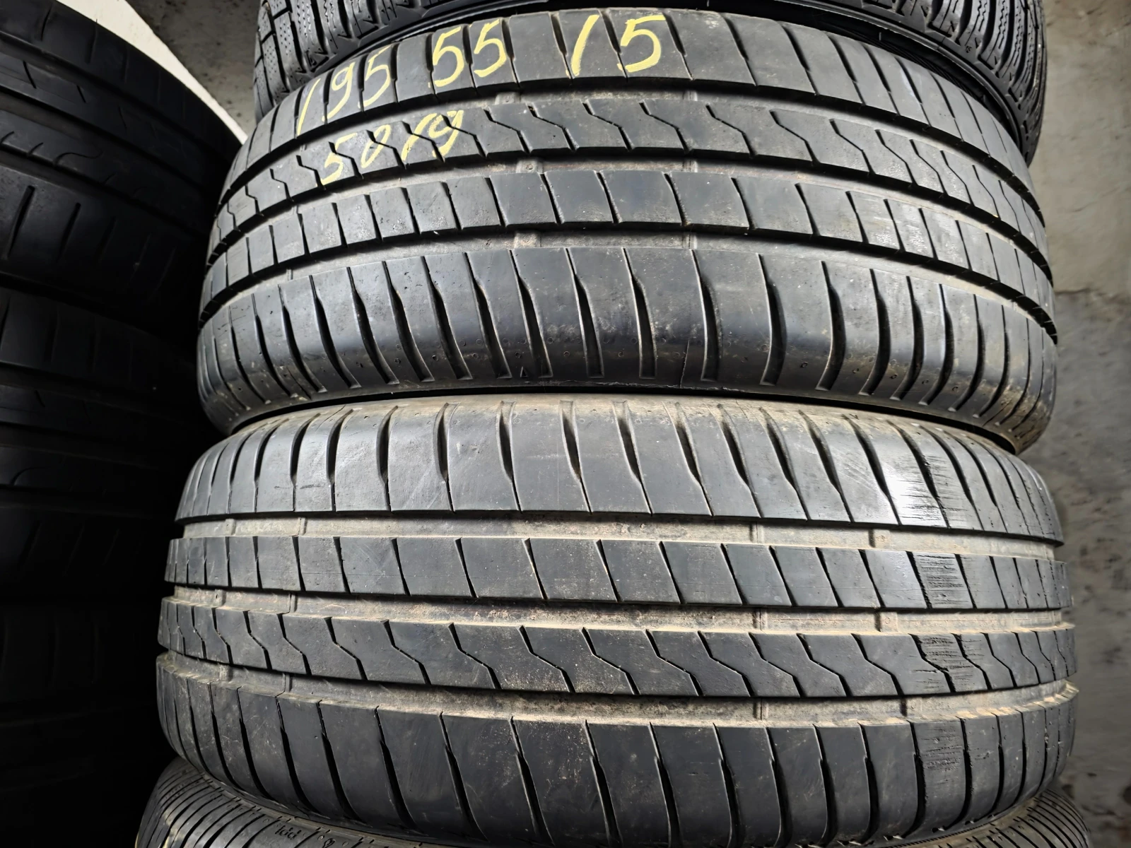 Гуми Летни 195/55R15, снимка 4 - Гуми и джанти - 54019644