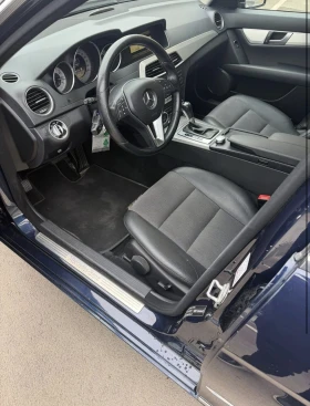 Mercedes-Benz C 300, снимка 11