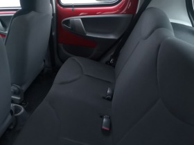 Toyota Aygo 1.0 ГАЗОВА УРЕДБА , снимка 8