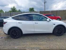 Tesla Model Y * LONG RANGE DUAL MOTOR ALL WHEEL DRIVE * CARFAX * | Auto.bg — изображение 2