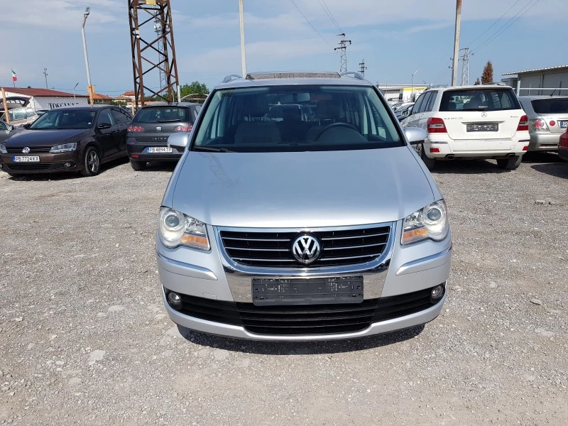 VW Touran 1.4 бензин - автоматик ЛИЗИНГ, снимка 2 - Автомобили и джипове - 40975671