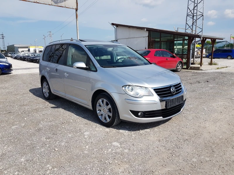 VW Touran 1.4 бензин - автоматик ЛИЗИНГ, снимка 3 - Автомобили и джипове - 40975671