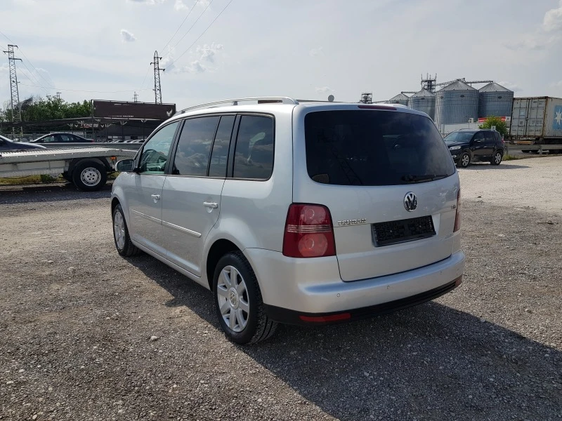 VW Touran 1.4 бензин - автоматик ЛИЗИНГ, снимка 7 - Автомобили и джипове - 40975671