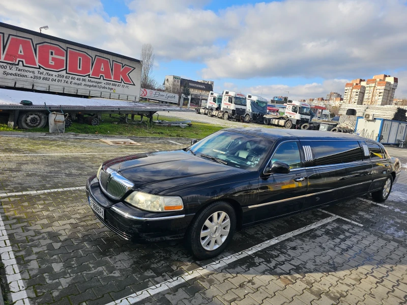 Lincoln Town car