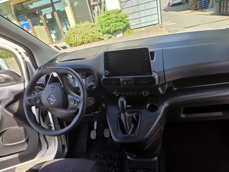 Opel Combo 1.5D, снимка 8 - Автомобили и джипове - 52407830